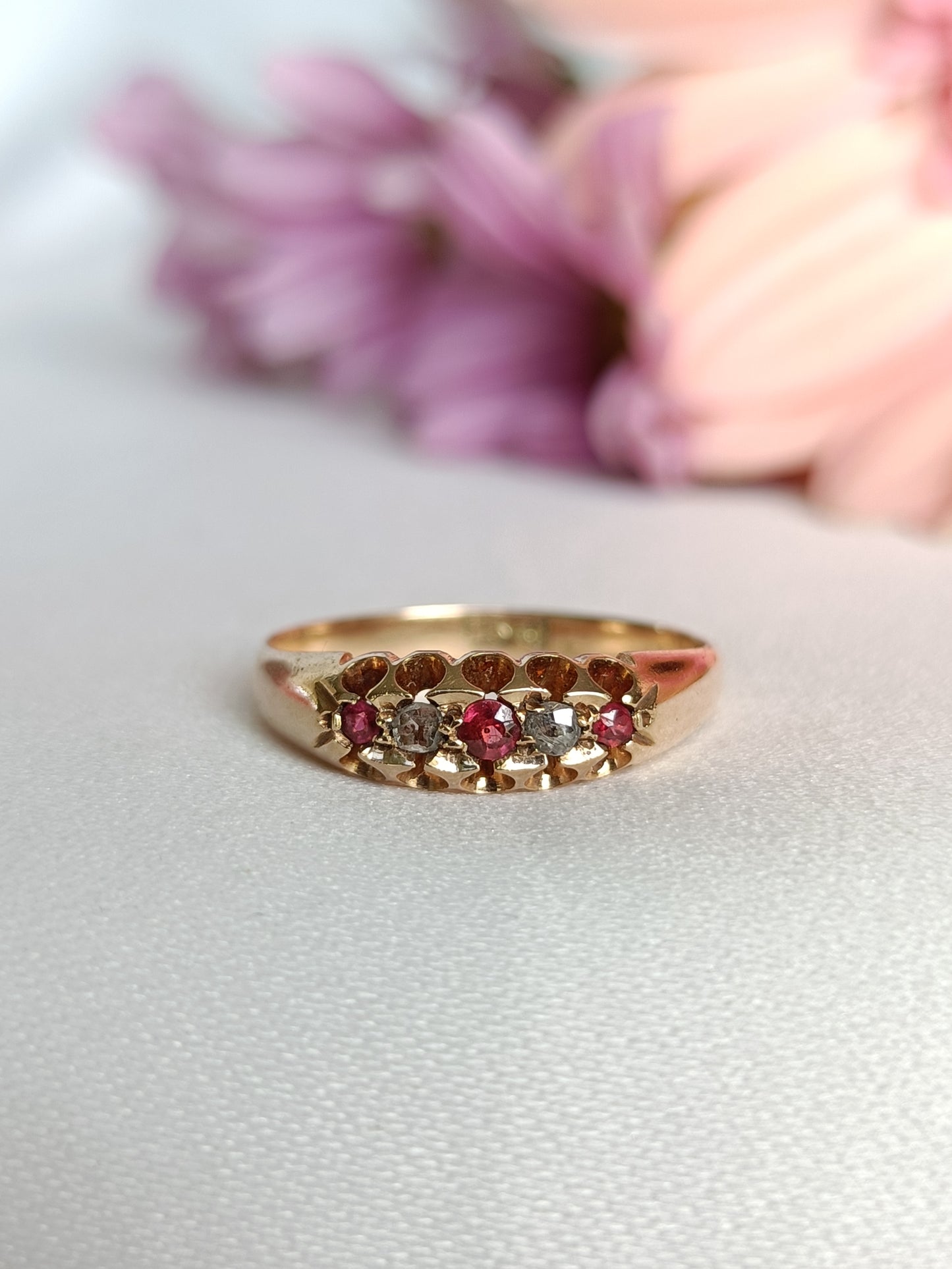 Antique Victorian 15ct yellow gold garnet & diamond 5 stone boat ring size 7 US or N UK