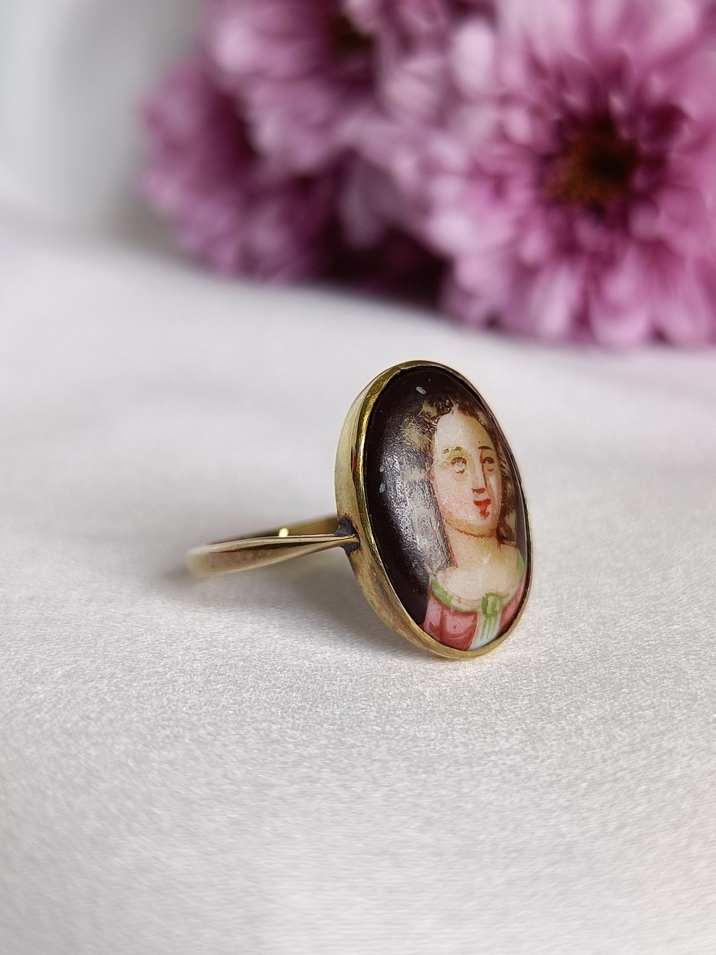 Antique French 14ct yellow gold & hand painted porcelain portrait ring size 7 US or N UK