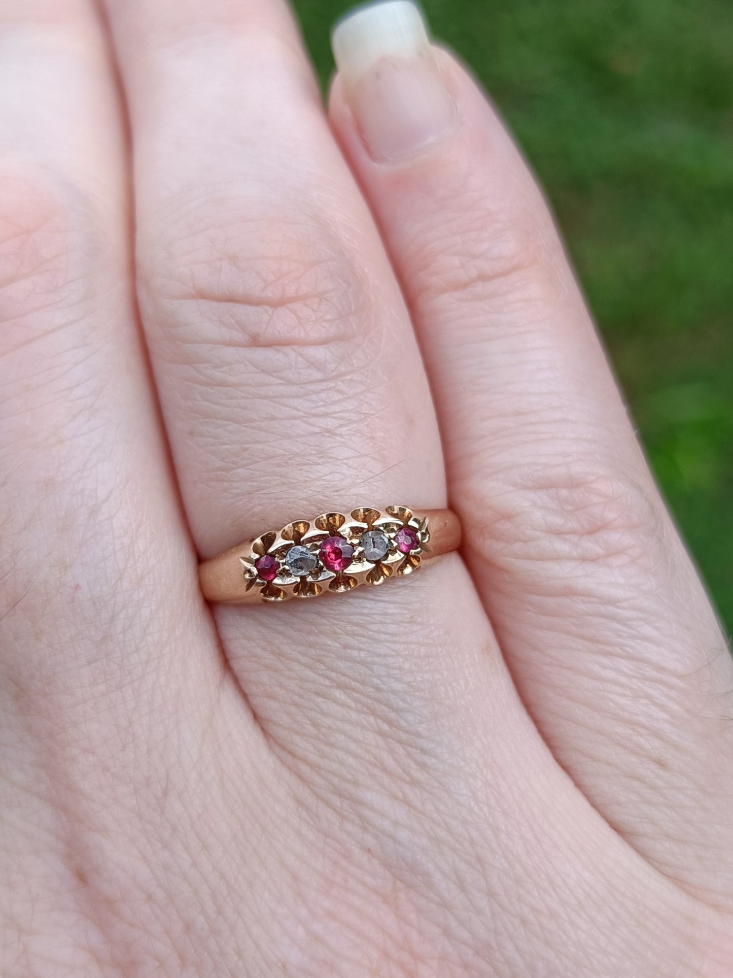 Antique Victorian 15ct yellow gold garnet & diamond 5 stone boat ring size 7 US or N UK