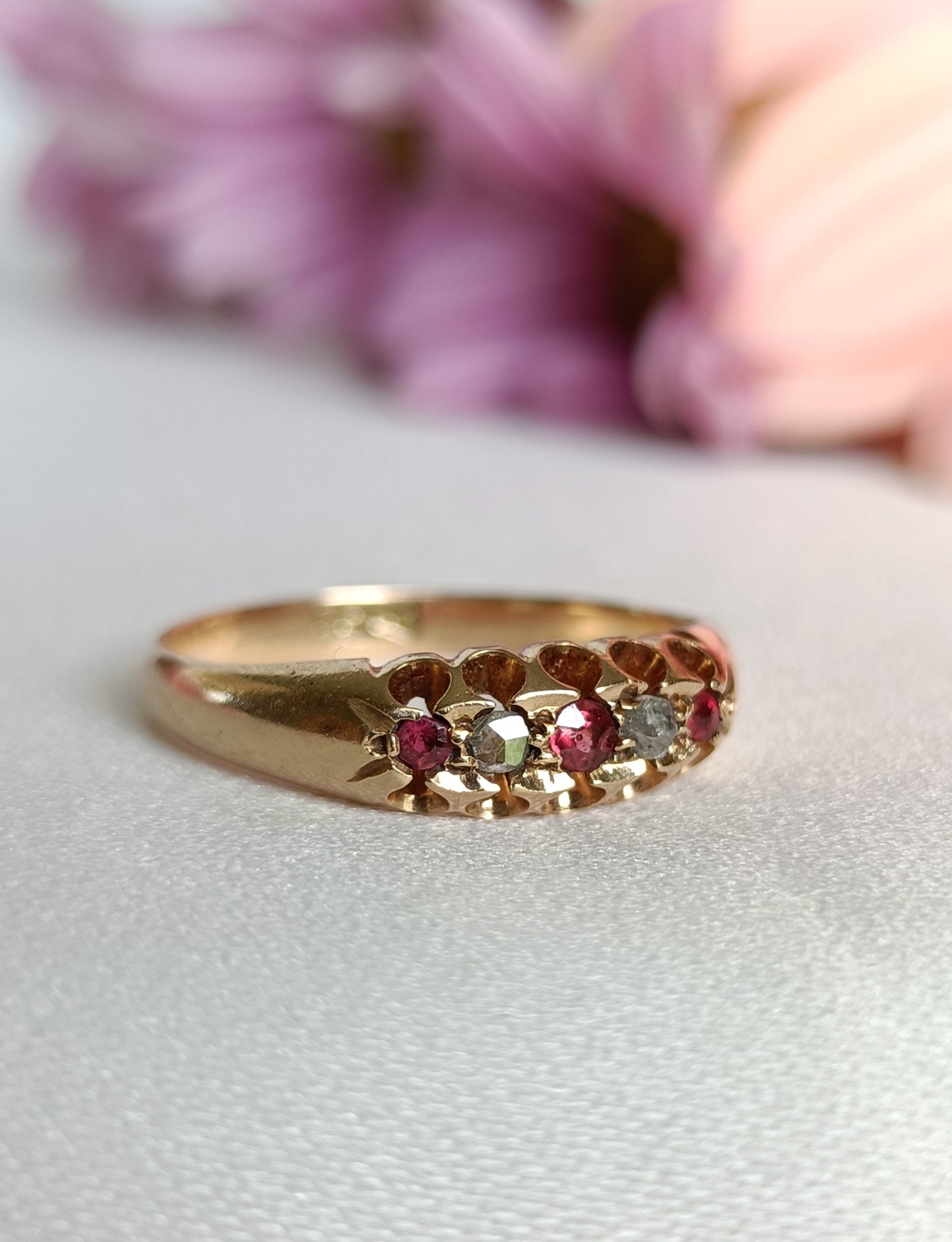 Antique Victorian 15ct yellow gold garnet & diamond 5 stone boat ring size 7 US or N UK