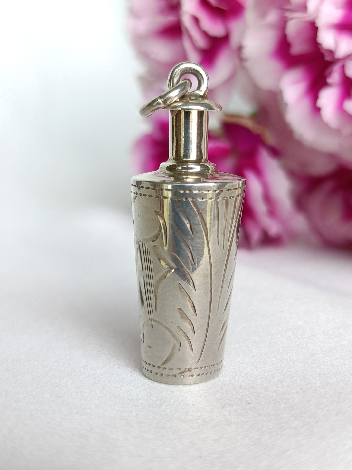 Vintage 925 sterling silver miniature perfume bottle pendant