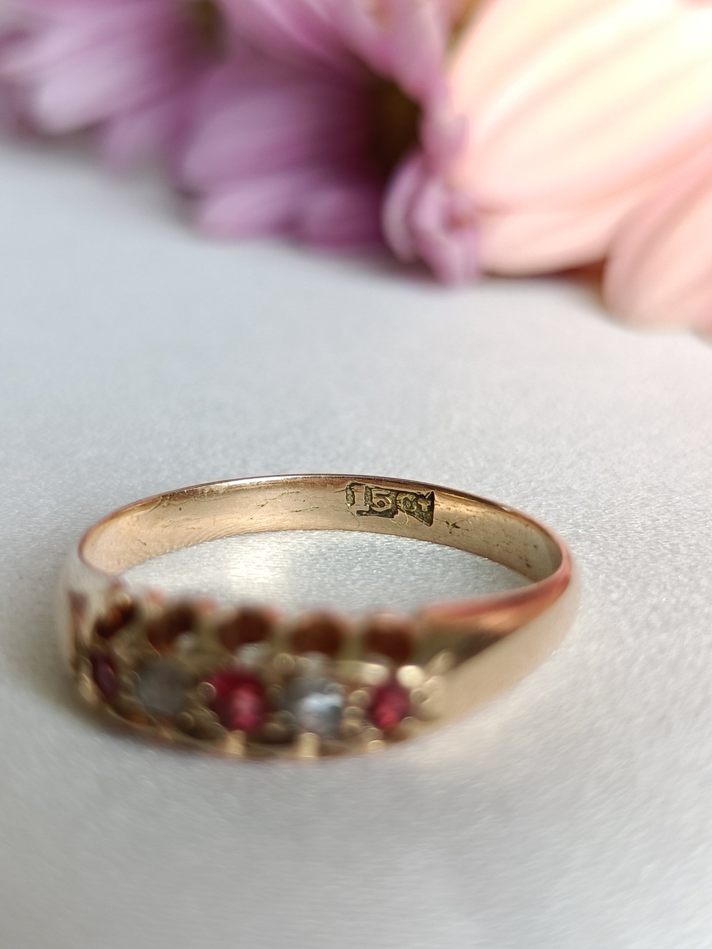 Antique Victorian 15ct yellow gold garnet & diamond 5 stone boat ring size 7 US or N UK