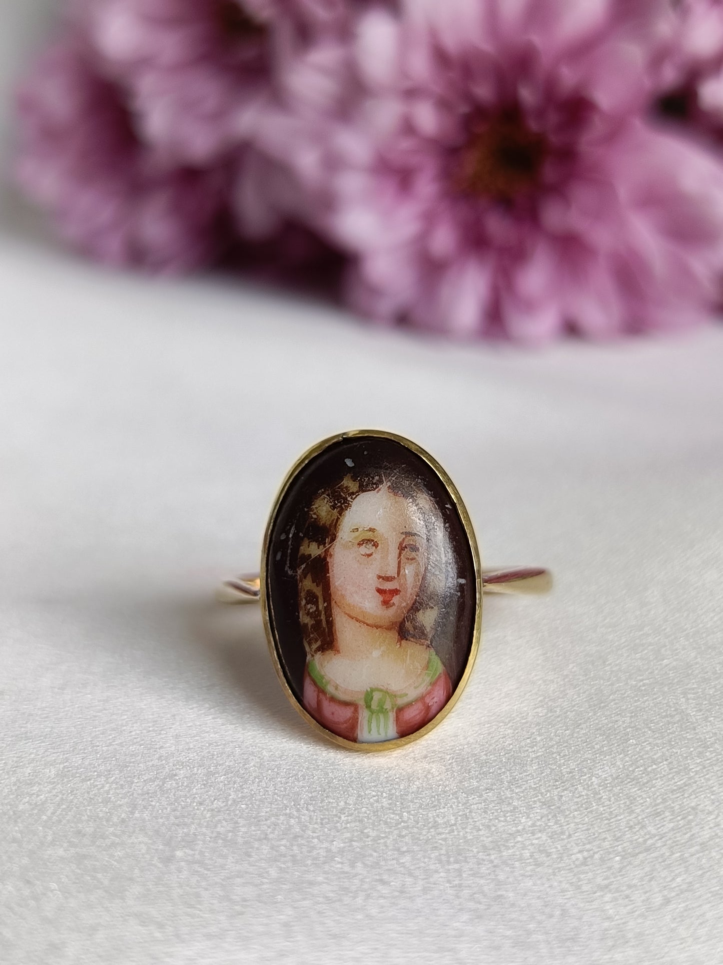 Antique French 14ct yellow gold & hand painted porcelain portrait ring size 7 US or N UK