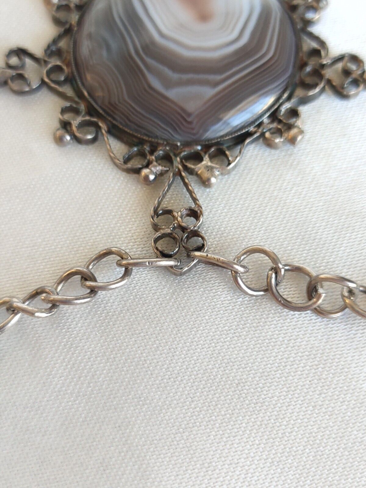 Vintage Hand Crafted Sterling Silver & Banded Agate Pendant & Fancy Link Chain