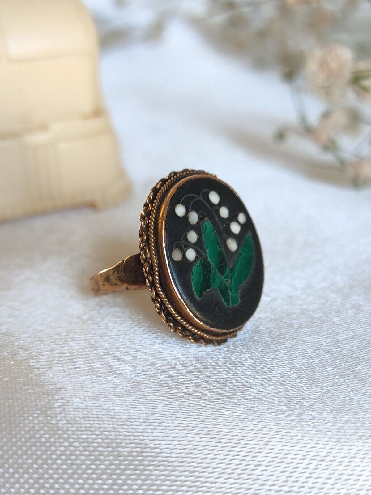 Antique 9ct Gold Lilly Of The Valley Pietra Dura Mosaic Mourning Ring Size 5 / J