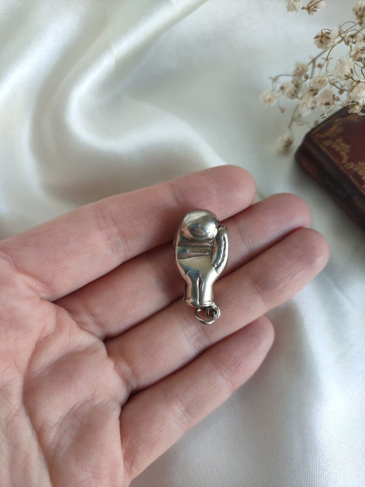 Vintage Solid 925 Sterling Silver Boxing Glove Pendant Or Charm