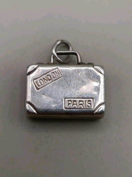 9015169
