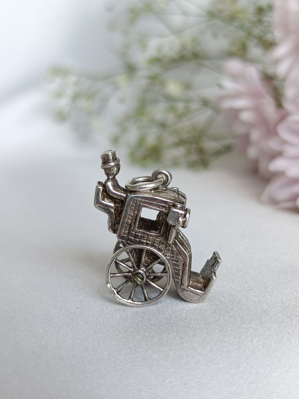 Vintage Sterling Silver Moving Carriage Charm Or Pendant