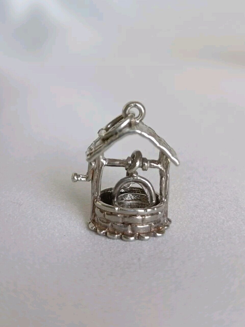 Vintage 925 Sterling Silver Articulated Moving Wishing Well Charm Or Pendant