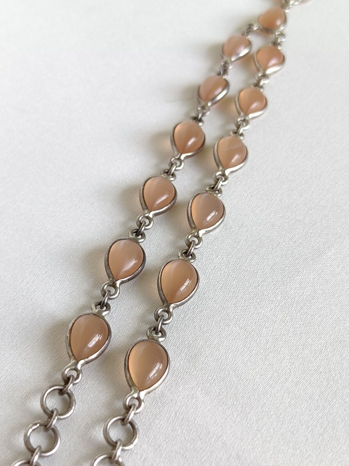 Vintage 925 Sterling Silver & Peach Moonstone Necklace 43cm