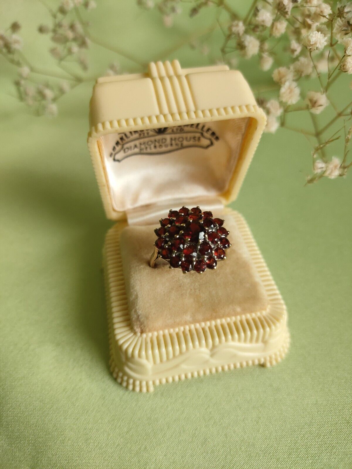 Vintage 1990 9ct Yellow Gold Almandine Garnet Bohemian Cluster Ring Size 7 1/4