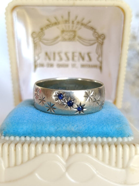 Vintage ROMANCE 9ct White Gold & Sapphire Star Etched Band Size 9 US Or R Uk