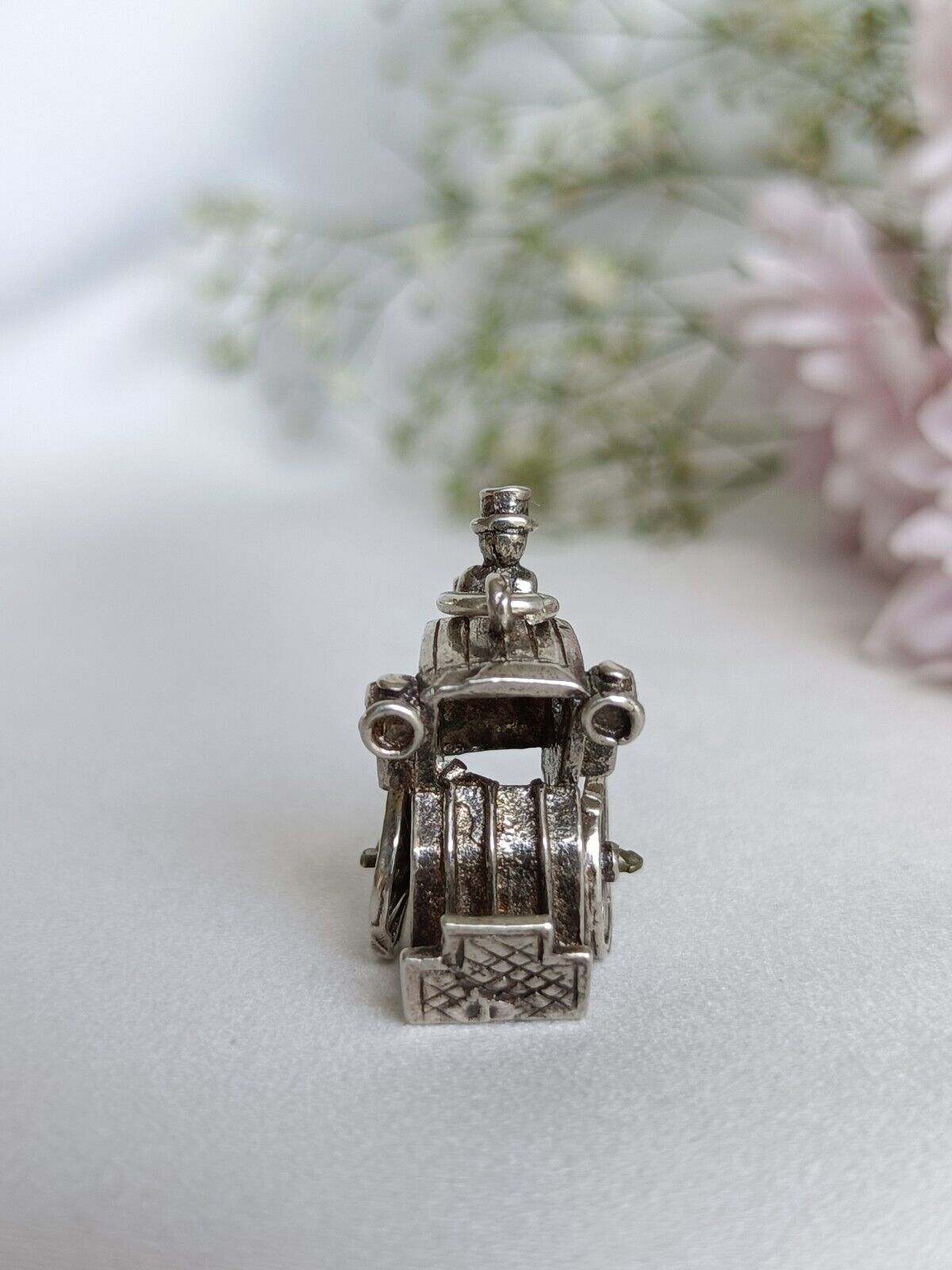 Vintage Sterling Silver Moving Carriage Charm Or Pendant