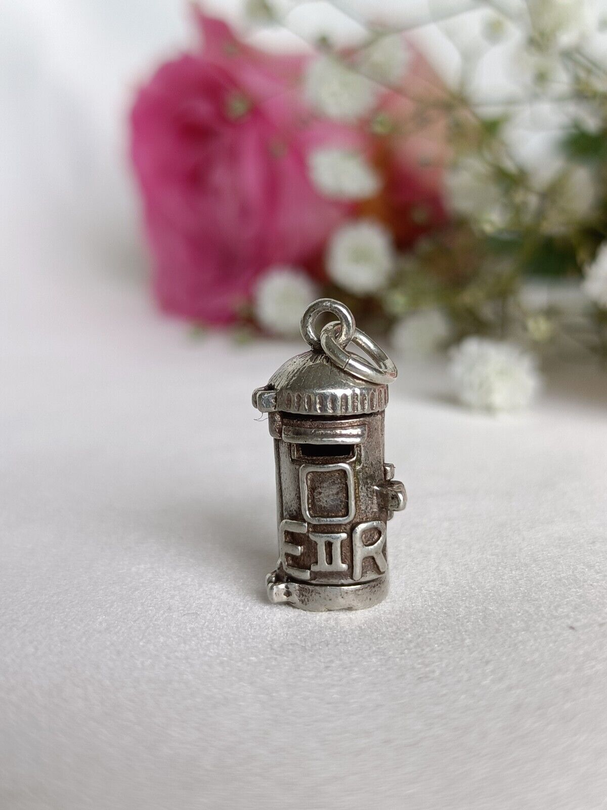 Vintage Sterling Silver English Royal Mail Opening Mailbox Charm Or Pendant