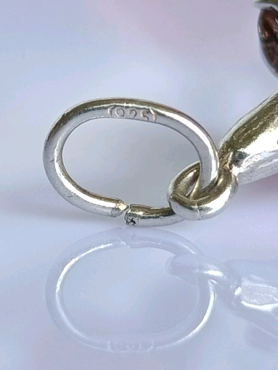 8427305