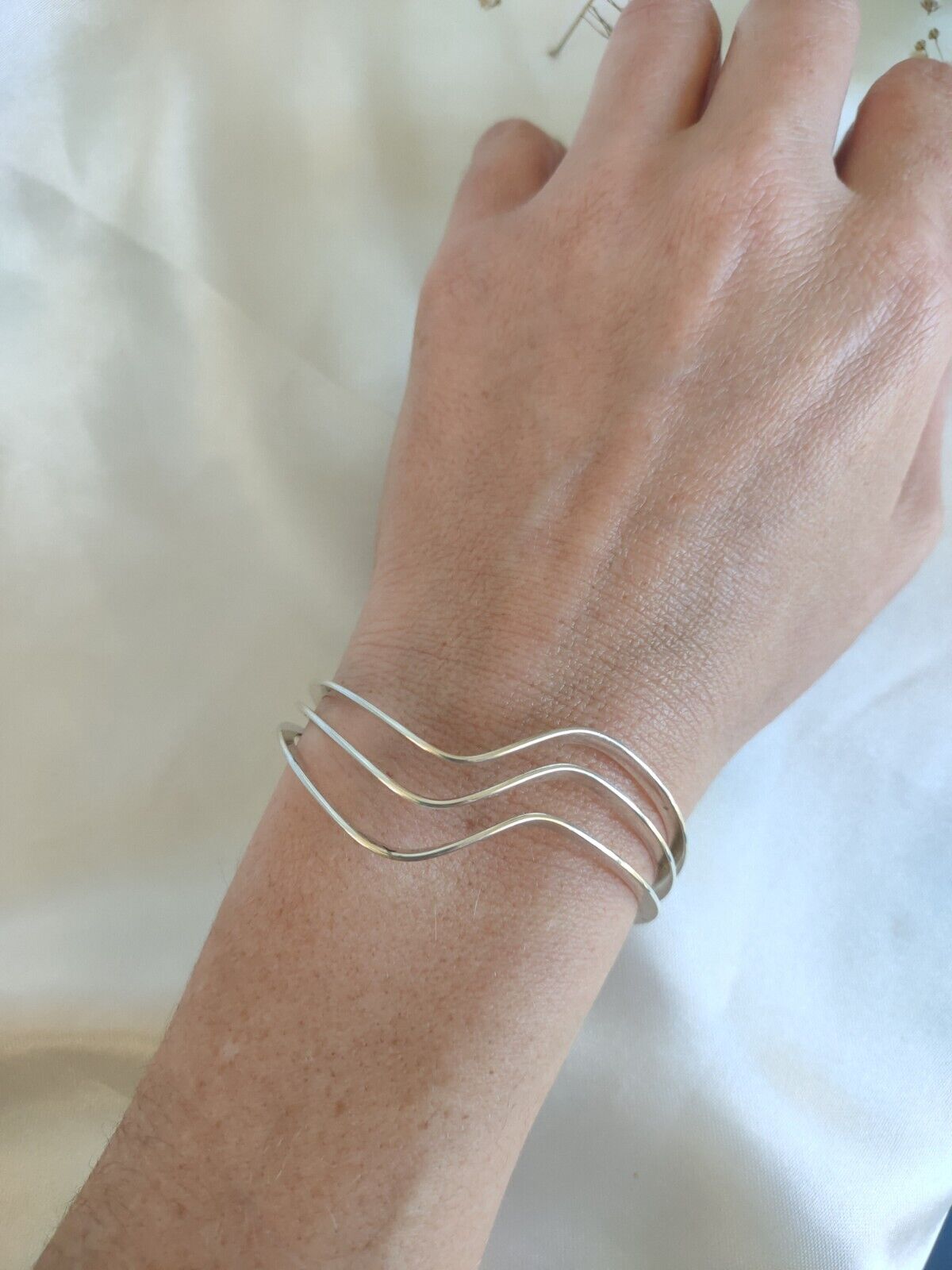 Lovely Solid 925 Sterling Silver MHJ Wave Design Cuff Bangle