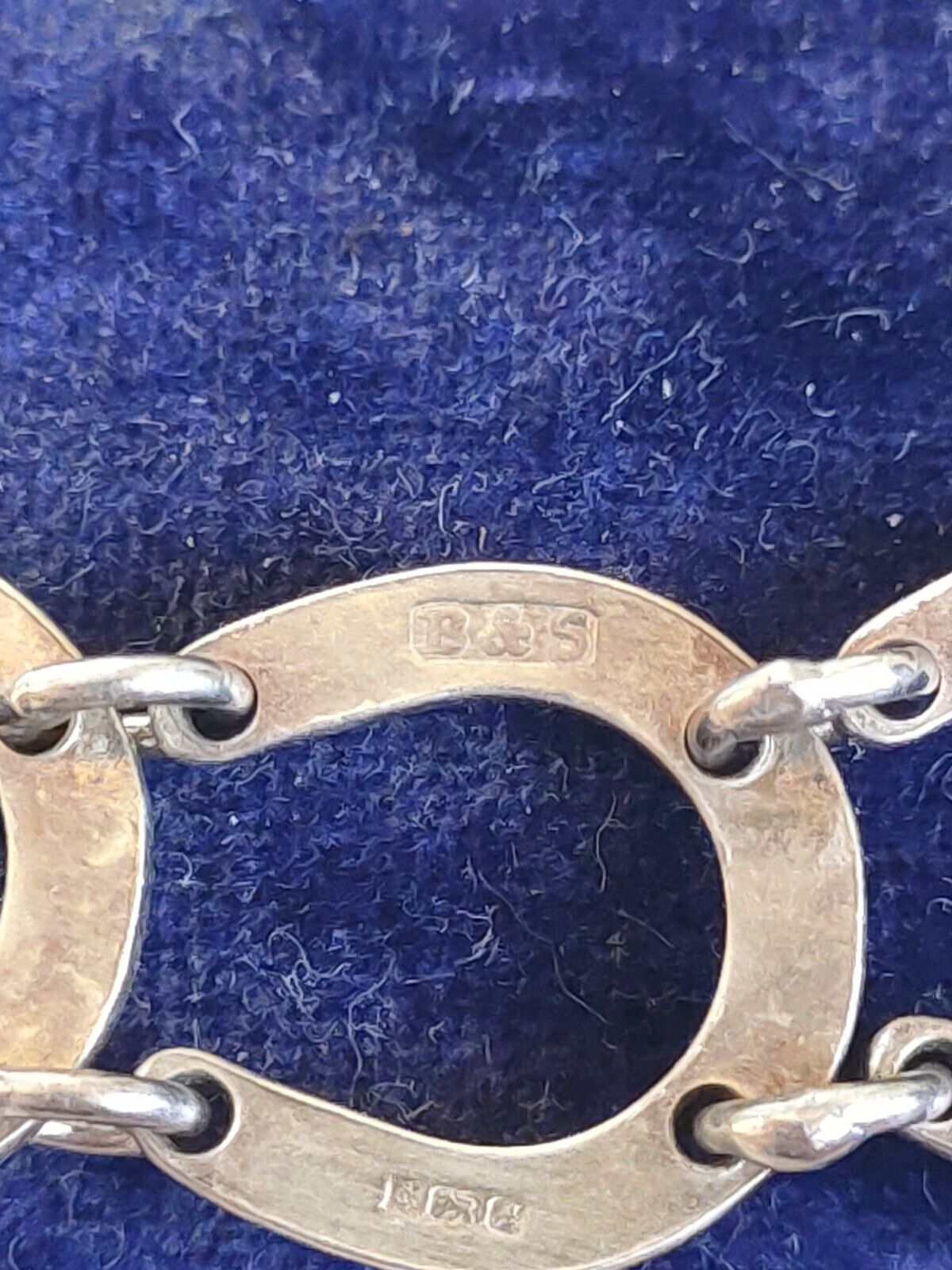 Vintage 1975 Britton & Sons 925 Sterling Silver Lucky Horse Shoe Bracelet 19cm