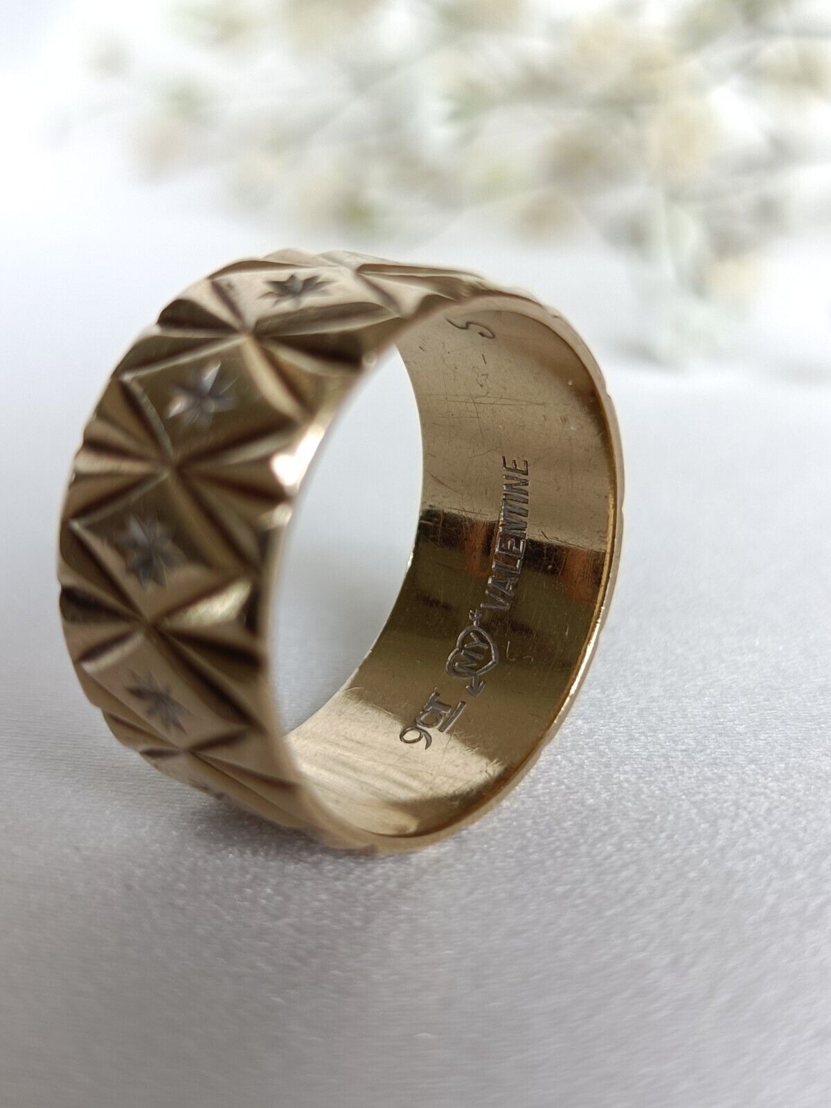 Vintage 1970's Australian 9ct Yellow Gold MY VALENTINE wide Star Etched Band