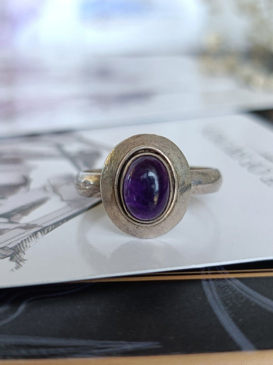 Vintage 925 Sterling Silver Solitaire Cabachon Amethyst Ring Size 5 1/2 Or L