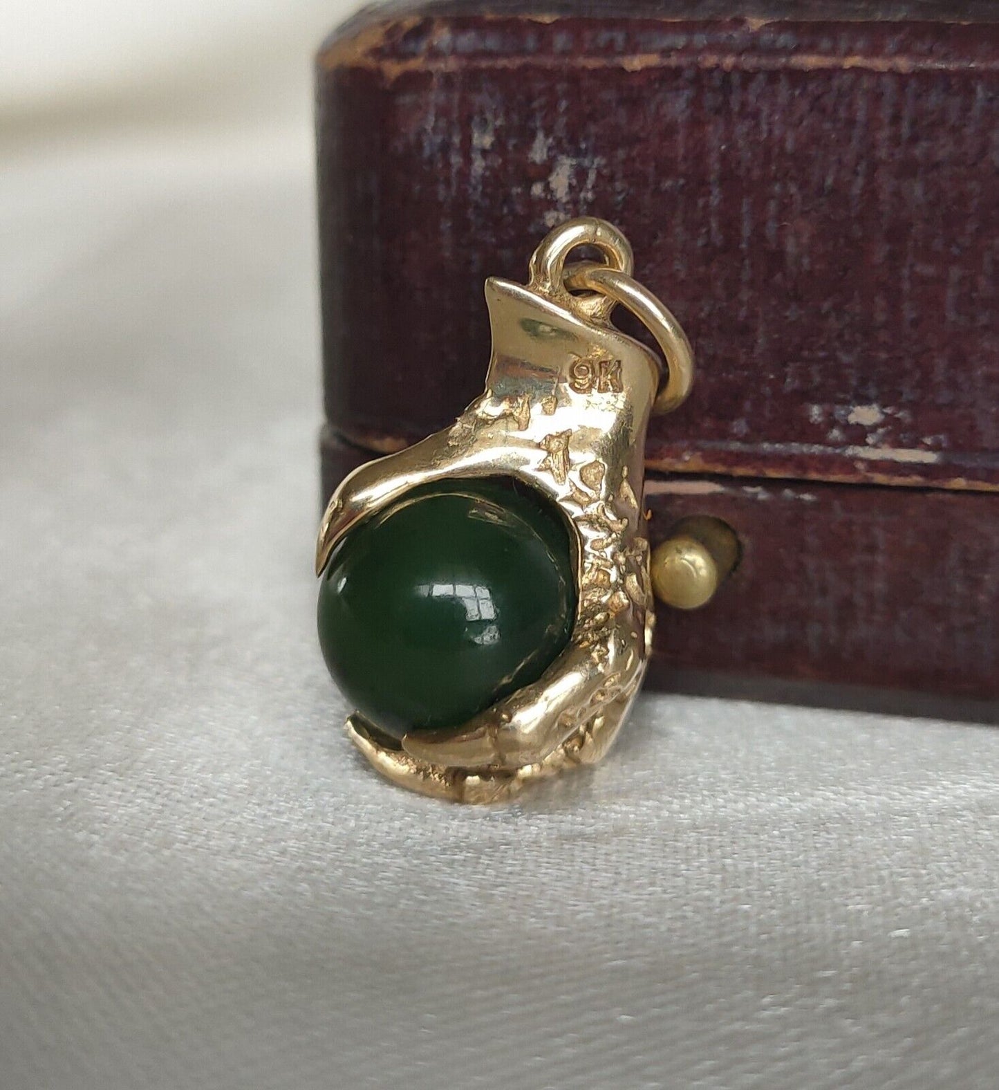 9ct Yellow Gold & Green Nephrite Jade Lucky Eagle Foot Tallon Pendant