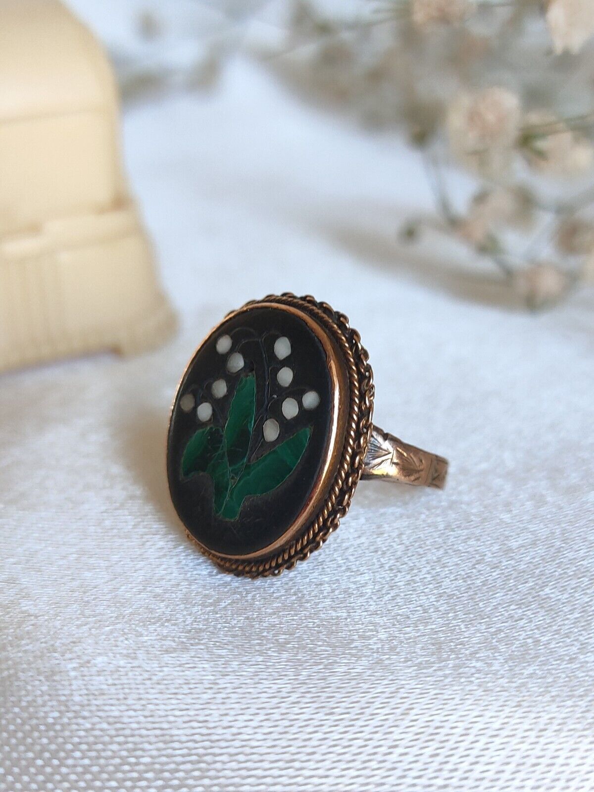 Antique 9ct Gold Lilly Of The Valley Pietra Dura Mosaic Mourning Ring Size 5 / J