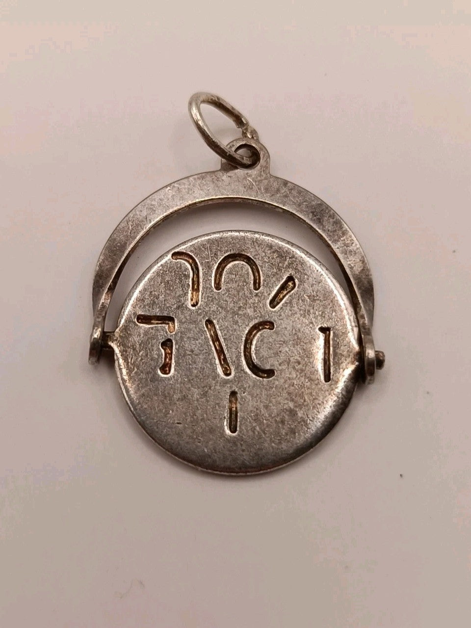 8851685