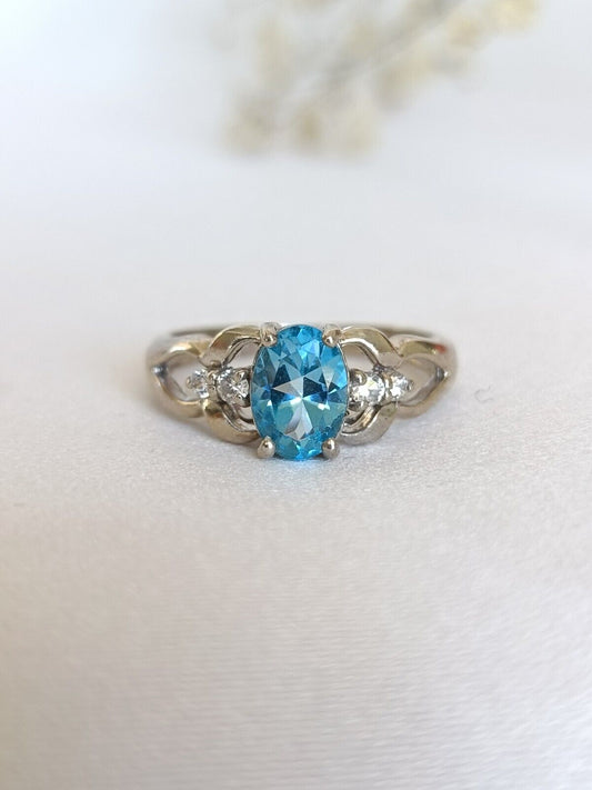 925 Sterling Silver & Blue Topaz Ring Size 4 3/4 US