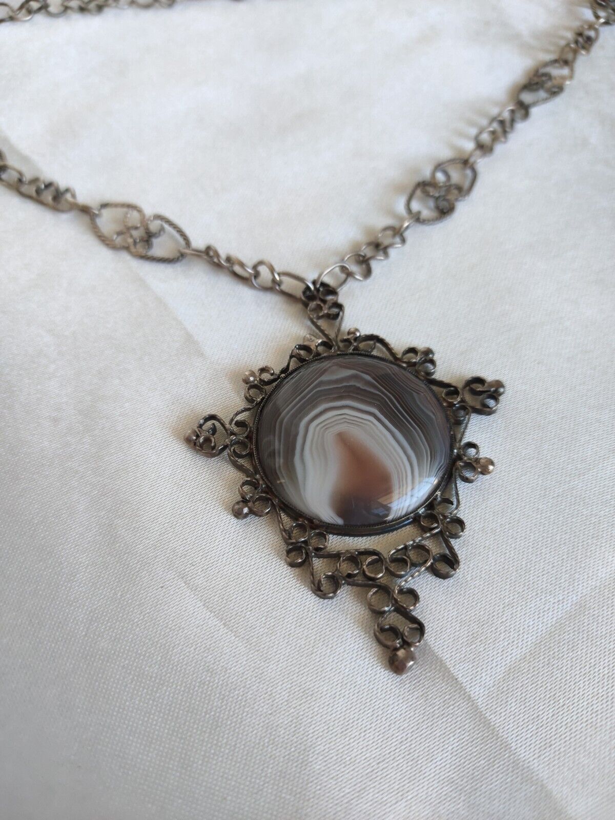 Vintage Hand Crafted Sterling Silver & Banded Agate Pendant & Fancy Link Chain