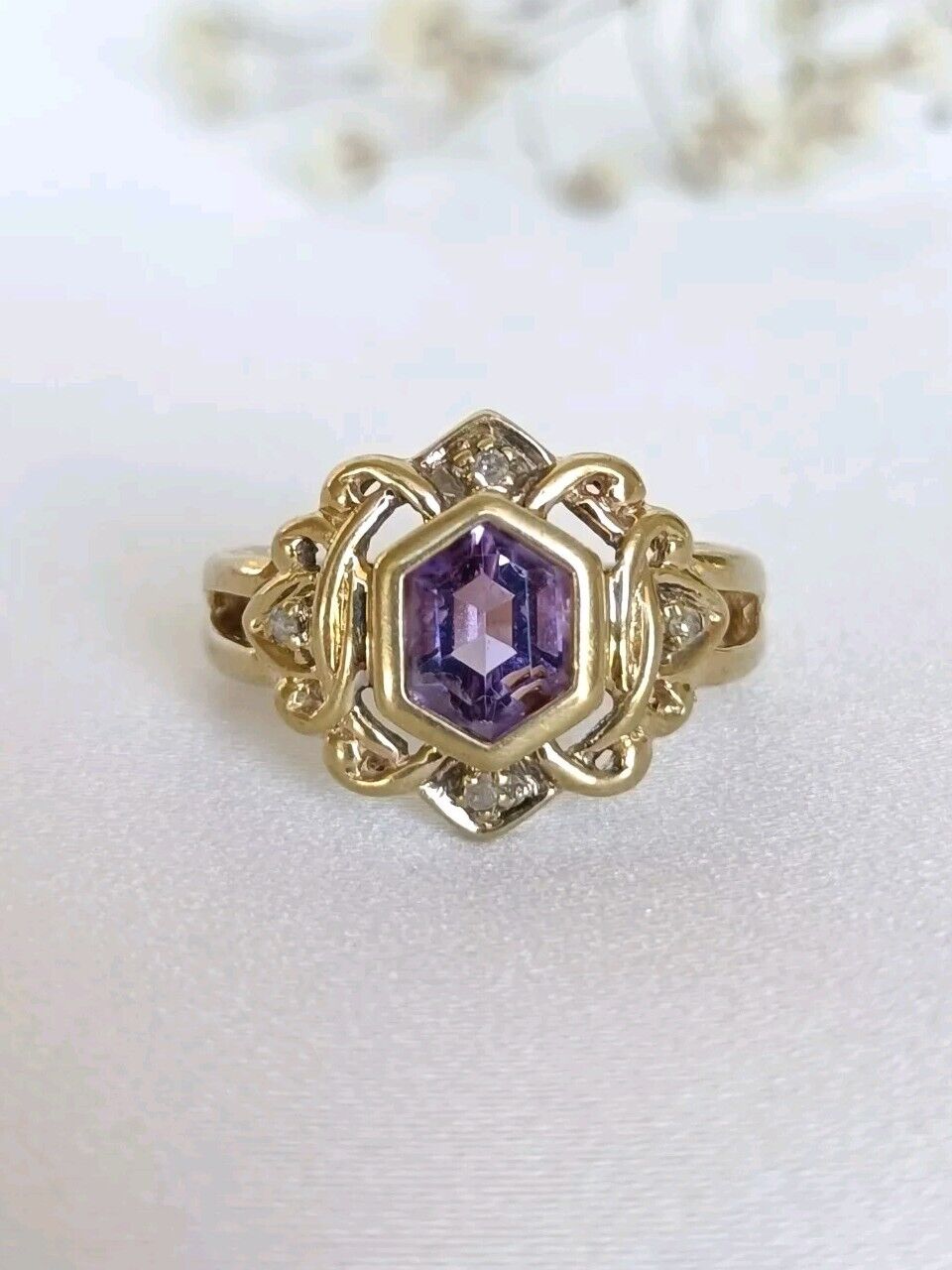 Contemporary 9ct Yellow Gold Amethyst & Diamond Ring Size 6 3/4 Or M 1/2