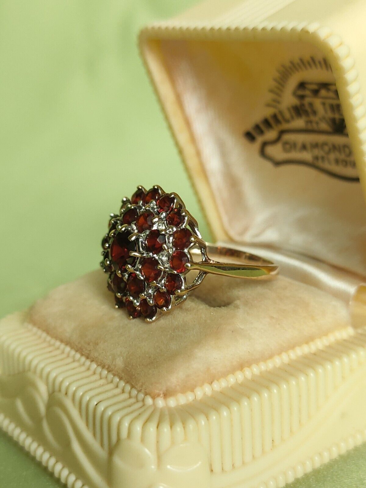 Vintage 1990 9ct Yellow Gold Almandine Garnet Bohemian Cluster Ring Size 7 1/4