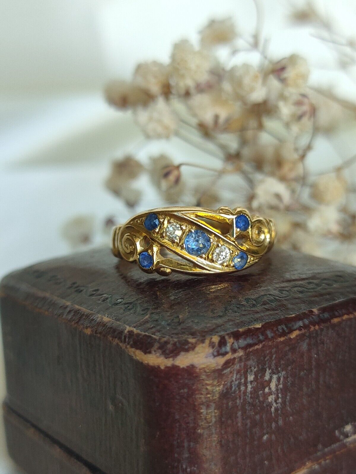 Antique chester 1919 18ct  Gold  ceylon Sapphire & Diamond Dress Ring Size 7 1/2 Or O