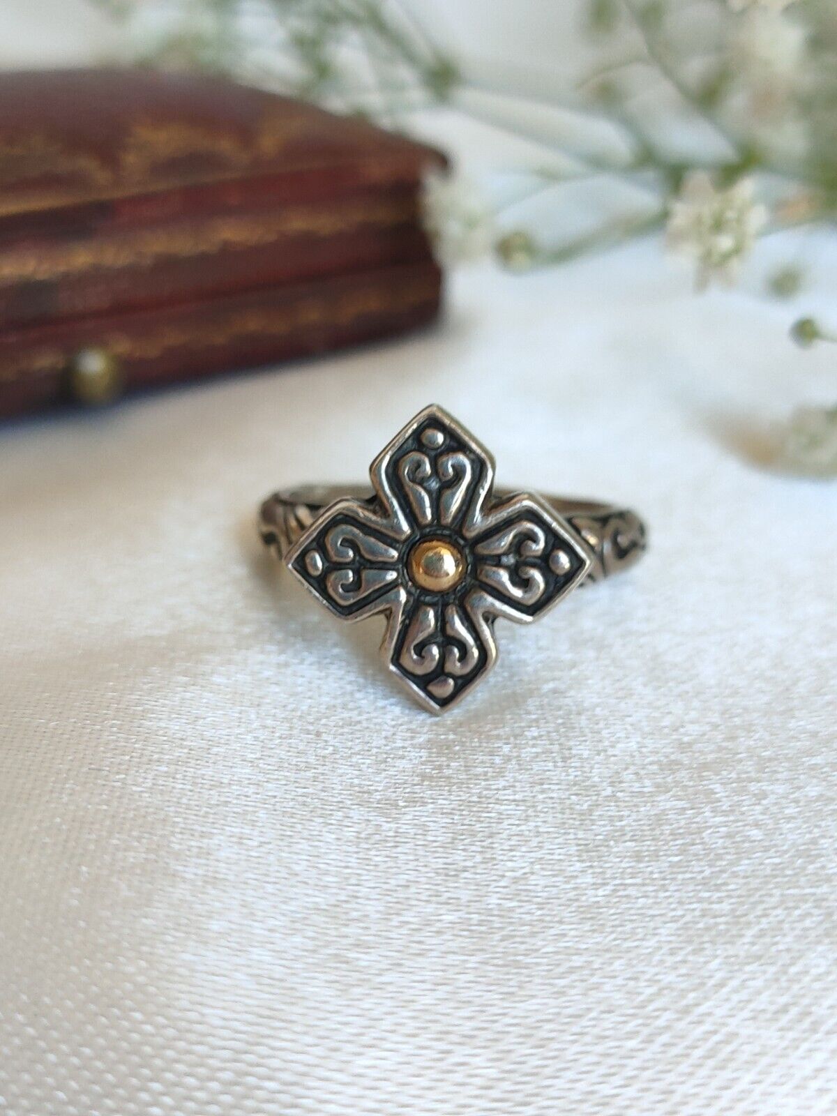 Beautiful 925 Sterling Silver & 18ct  Gold Cross Statement Ring Size N Or 7