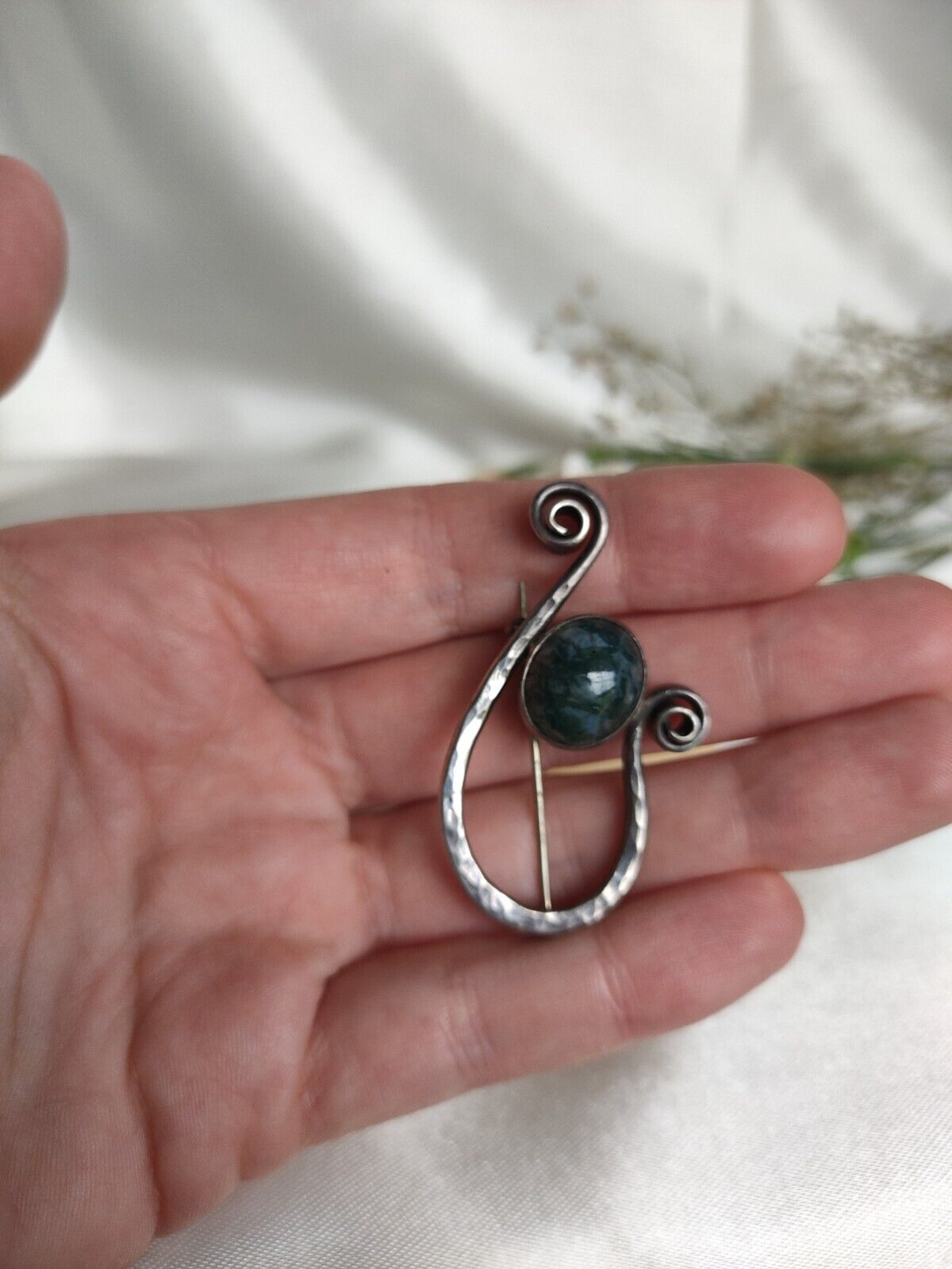 Antique Handcrafted Sterling Silver & Moss Agate Brooch Or Pin