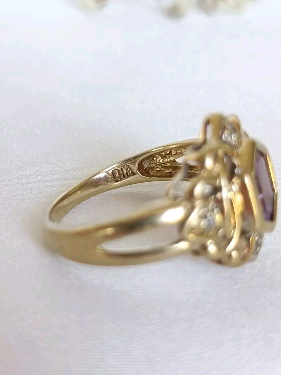 Contemporary 9ct Yellow Gold Amethyst & Diamond Ring Size 6 3/4 Or M 1/2