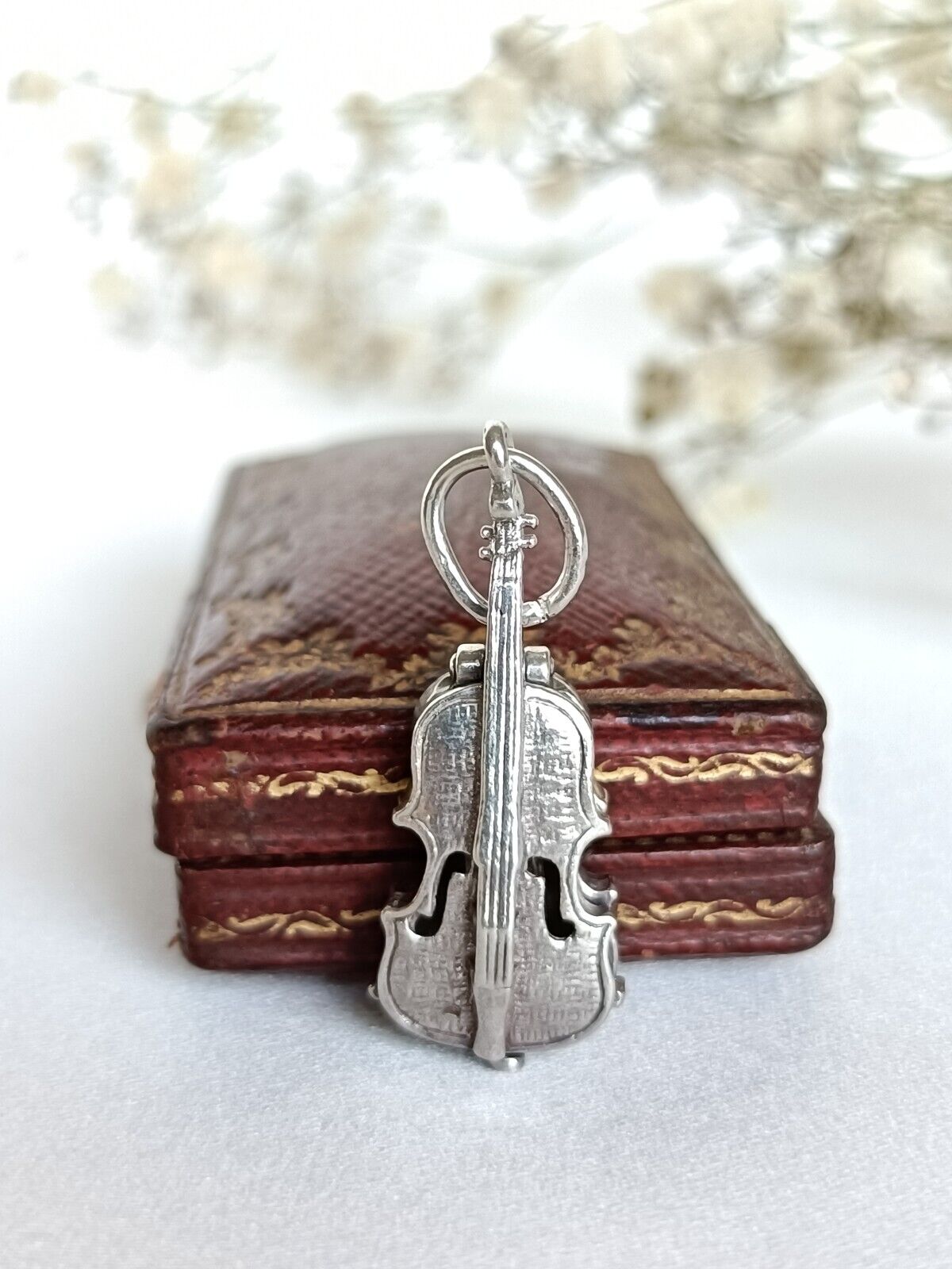 Vintage 925 Sterling Silver opening Cello Charm Or Pendant