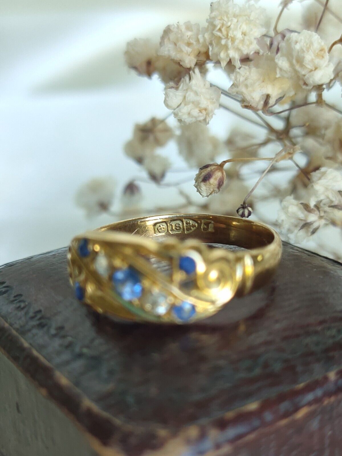 Antique chester 1919 18ct  Gold  ceylon Sapphire & Diamond Dress Ring Size 7 1/2 Or O