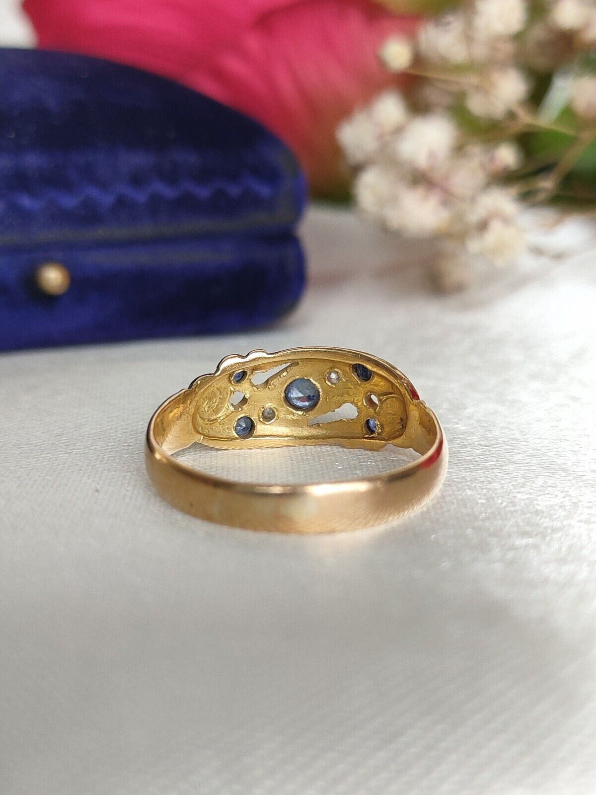 Antique chester 1919 18ct  Gold  ceylon Sapphire & Diamond Dress Ring Size 7 1/2 Or O