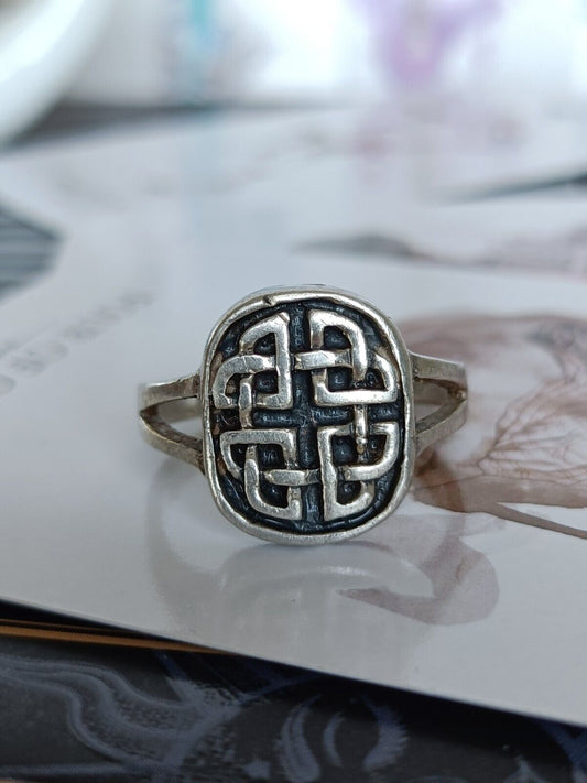 Large Vintage 925 Sterling Silver Celtic Knot Design Statement Ring Size 10 Or T