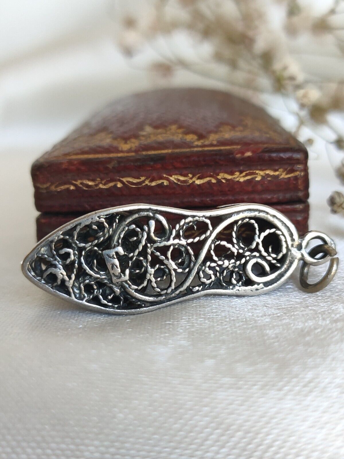 Vintage 925 Sterling Silver Filigree Shoe Pendant Or Charm