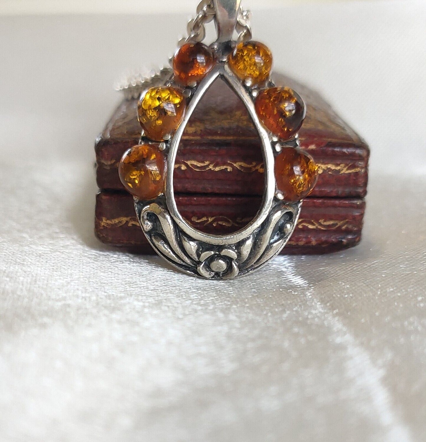 Vintage 925 Sterling Silver Floral Amber Tear Drop Pendant