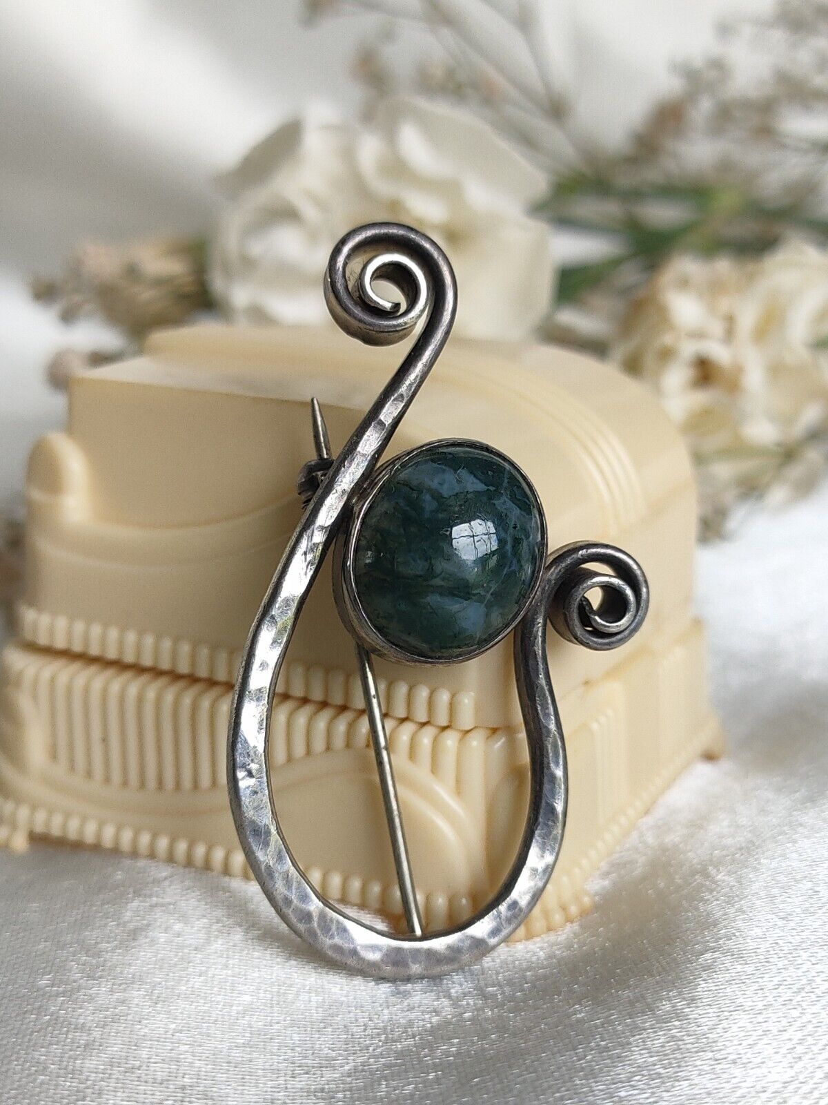 Antique Handcrafted Sterling Silver & Moss Agate Brooch Or Pin