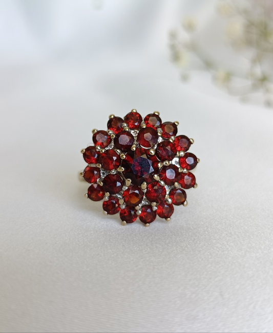 Vintage 1990 9ct Yellow Gold Almandine Garnet Bohemian Cluster Ring Size 7 1/4