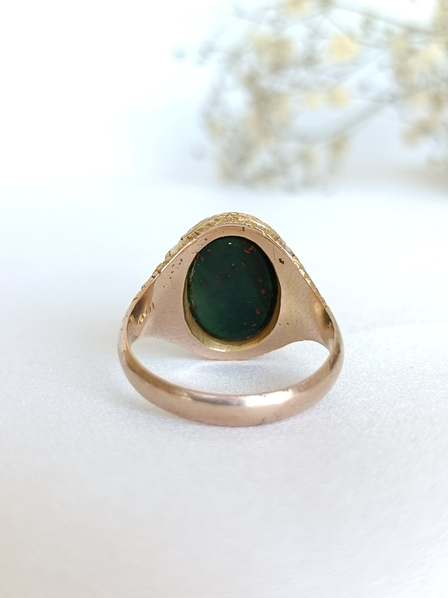 Ornate Antique Australian 9ct gold & bloodstone signet ring by Aronson & Co