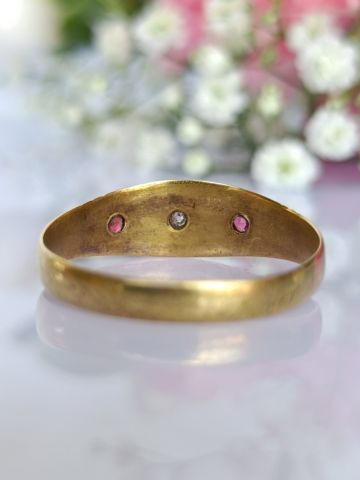Antique 15ct Gold Rhodolite Garnet & Diamond Gypsy Band Ring Size 8 1/2 or Q