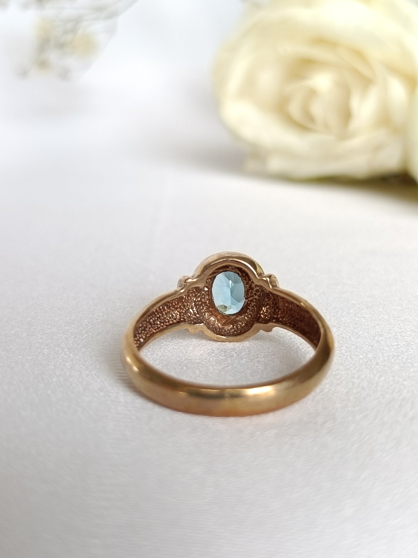 Solid 9ct yellow gold bezel set solitaire blue topaz ring size 7 US or N UK