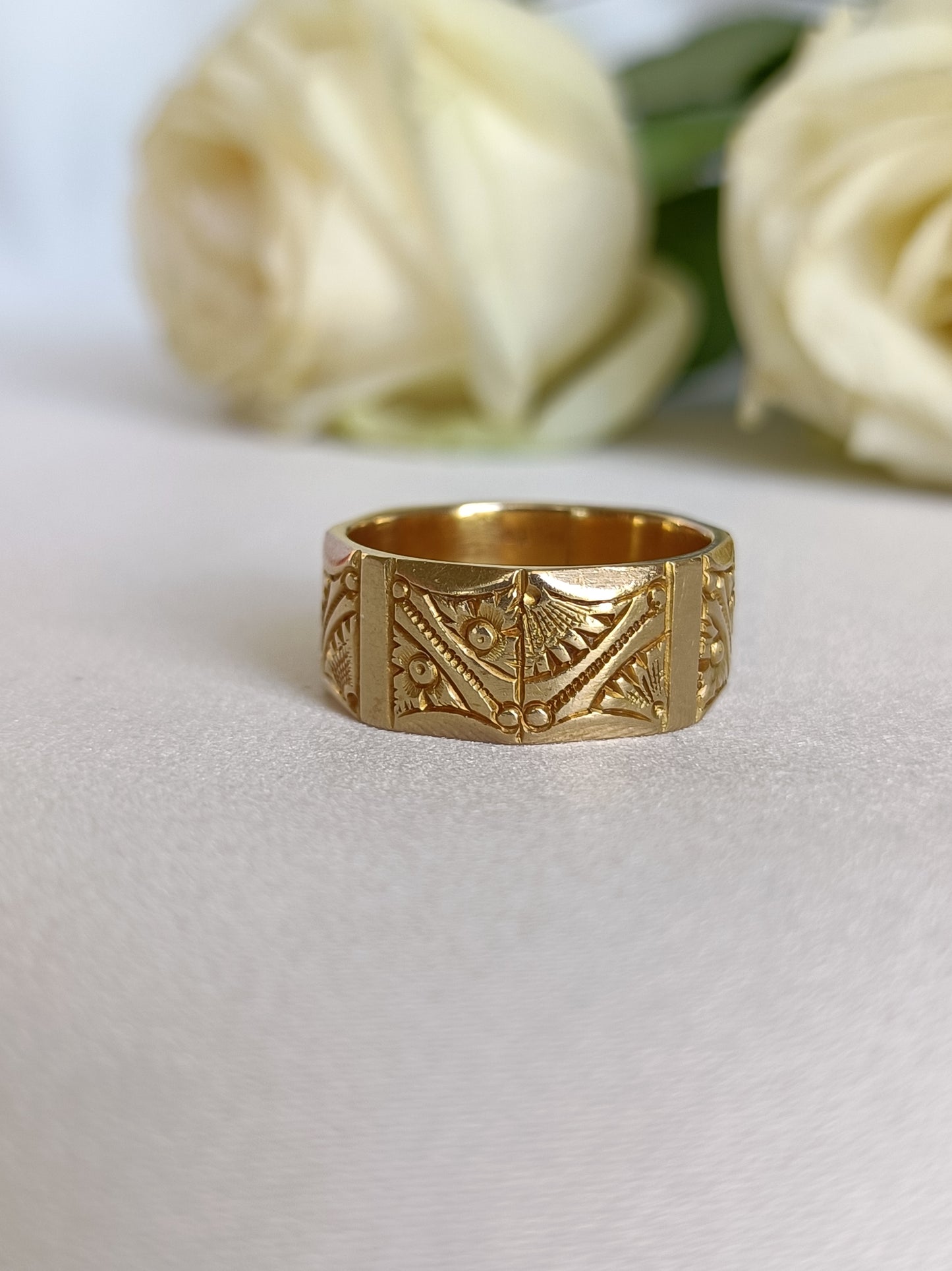 Antique Australian 18ct gold patterned wide band ring by Stuart Dawson & Co