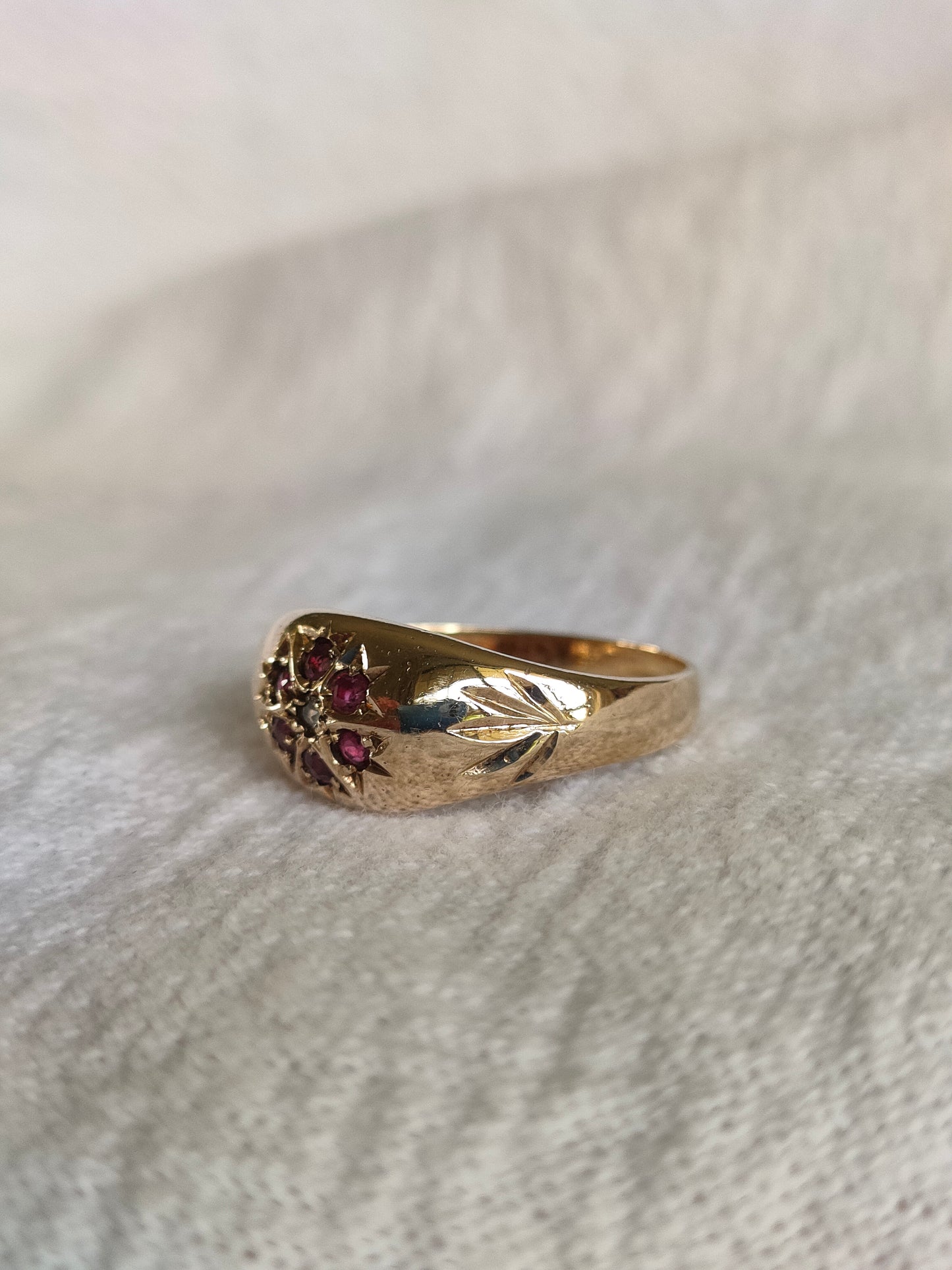 Vintage 1977 9ct gold Ruby & diamond etched Domed gypsy ring