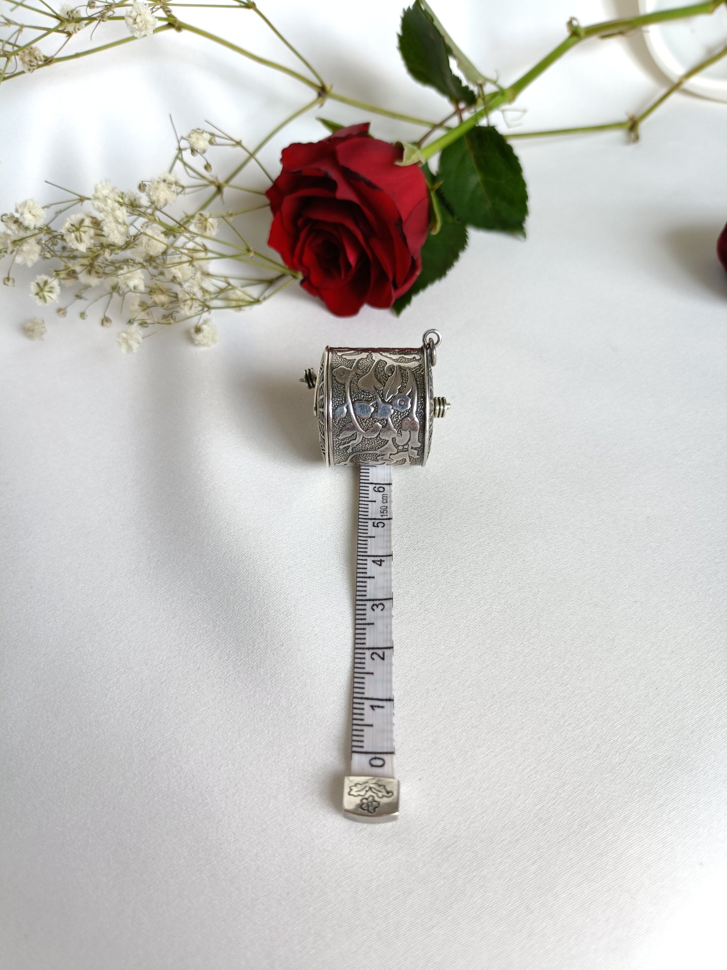 Ornate Vintage 925 Sterling silver functional miniature wind up tape measure pendant