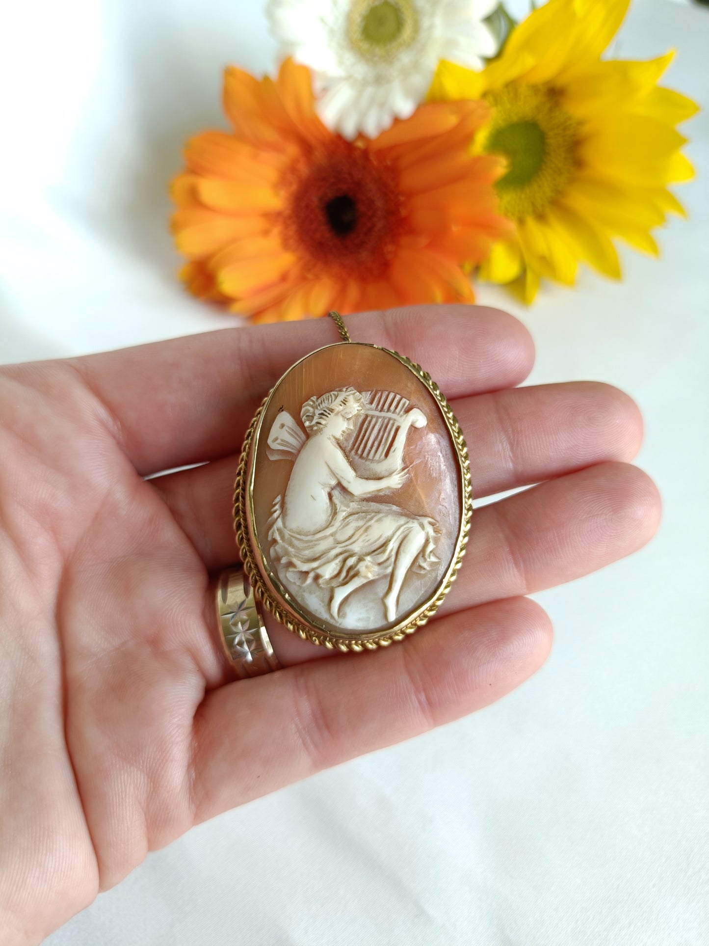 Vintage 1946 9ct gold and hand carved shell fairy angel cameo brooch by WH Tandy & Sons