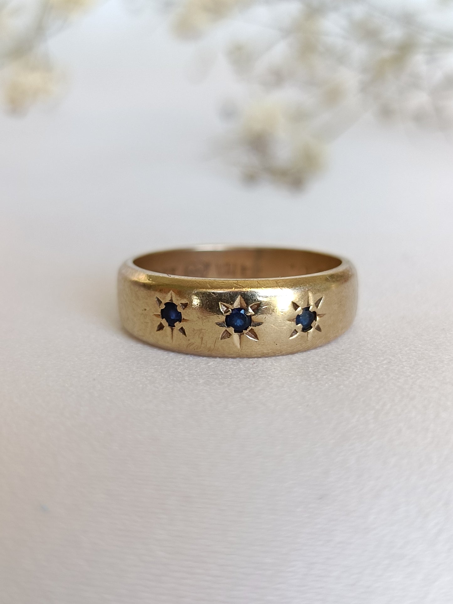 Vintage Australian 1970's MY VALENTINE 9ct yellow gold & star set Sapphire band dress ring